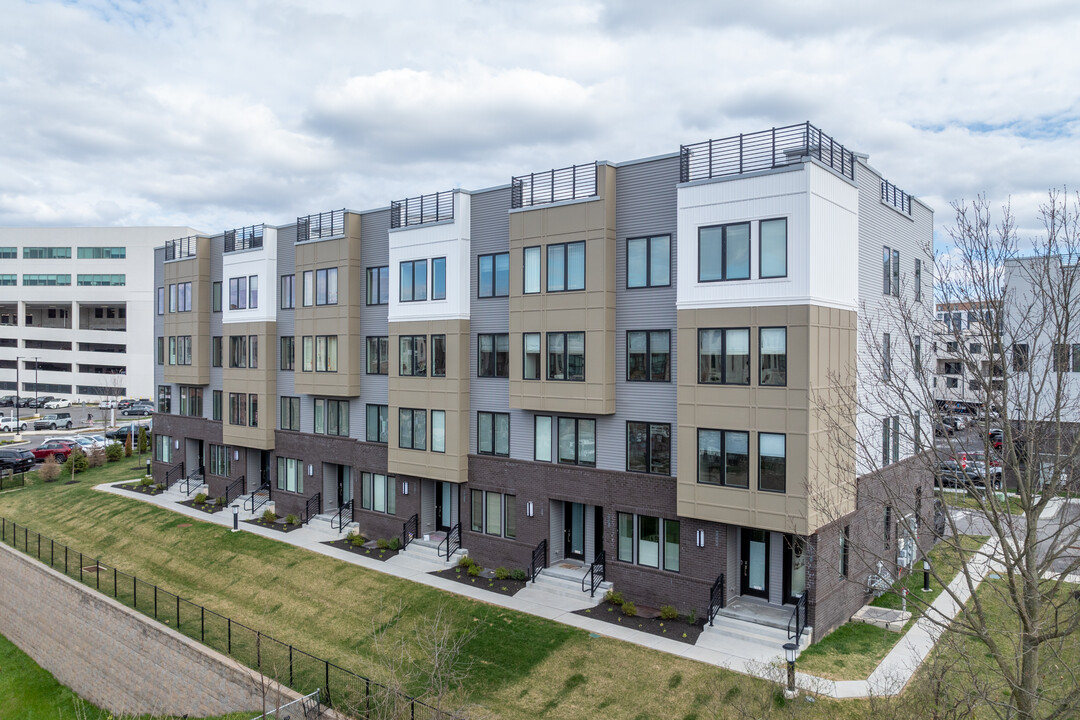 Overlook at Town Center in King of Prussia, PA - Building Photo