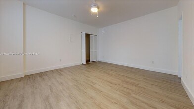 828 Pennsylvania Ave in Miami Beach, FL - Building Photo - Building Photo