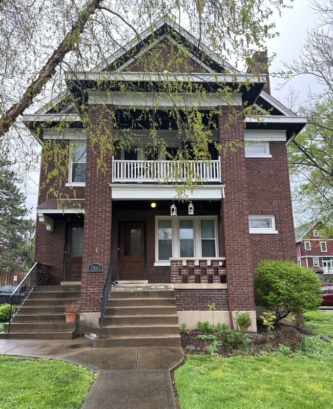 property at 2581 Madison Rd