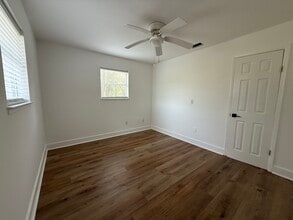 235 Waterside Ln in Freeport, FL - Building Photo - Building Photo