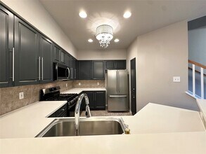 21 Stone Creek Pl in Spring, TX - Building Photo - Building Photo