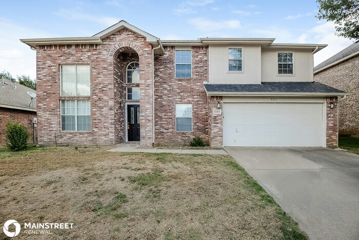 8313 Prairie Rose Ln in Fort Worth, TX - Foto de edificio