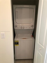 8265 NW 41st St-Unit -C-301 in Doral, FL - Building Photo - Building Photo