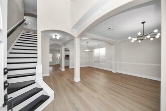 811 Childers Ct in Stafford, TX - Building Photo - Building Photo