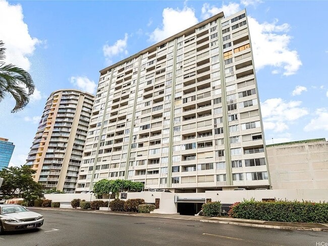 780 Amana St, Unit 1702