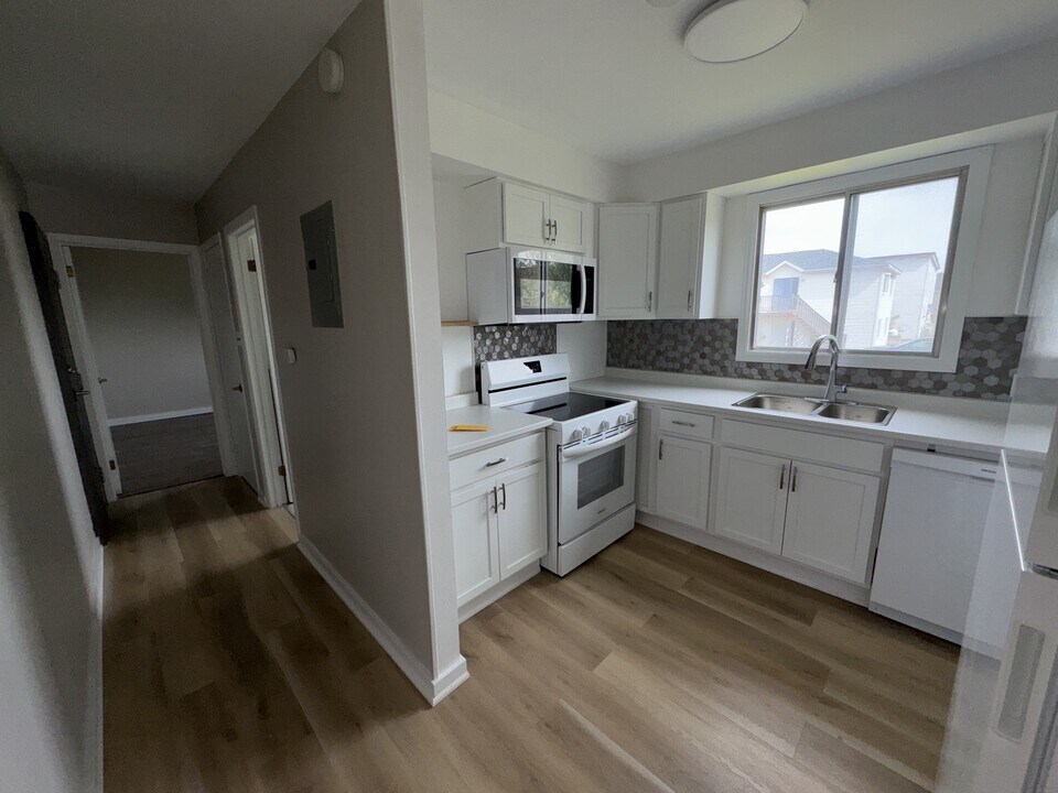 17 Joyce Ave in Moncton, NB - Building Photo