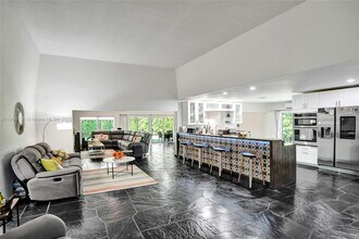 5709 Bamboo Cir in Tamarac, FL - Building Photo - Building Photo