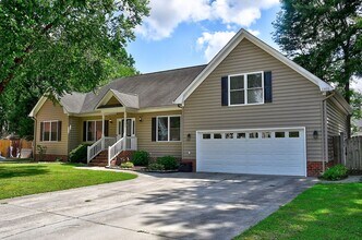 1305 Simms Arch in Chesapeake, VA - Building Photo - Building Photo