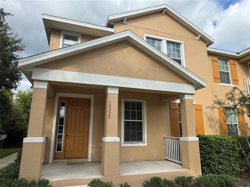10229 Lake District Ln in Orlando, FL - Building Photo