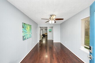 18122 Kings Row in Houston, TX - Building Photo - Building Photo