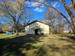 2454 Darlington Rd in Beaver Falls, PA - Building Photo - Building Photo