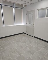 6200 N Milwaukee Ave in Chicago, IL - Building Photo