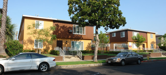 Murietta Villas in Sherman Oaks, CA - Building Photo - Building Photo