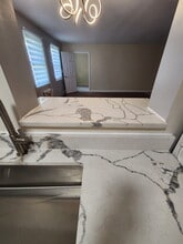 13797 Cedar Rd, Unit 201 in South Euclid, OH - Foto de edificio - Building Photo