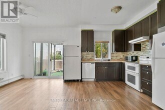 40 Tasker St in St Catharines, ON - Building Photo - Building Photo