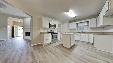 4711 Lashley Dr in Dallas, TX - Building Photo - Building Photo