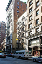 28 W 26th St in New York, NY - Foto de edificio - Building Photo