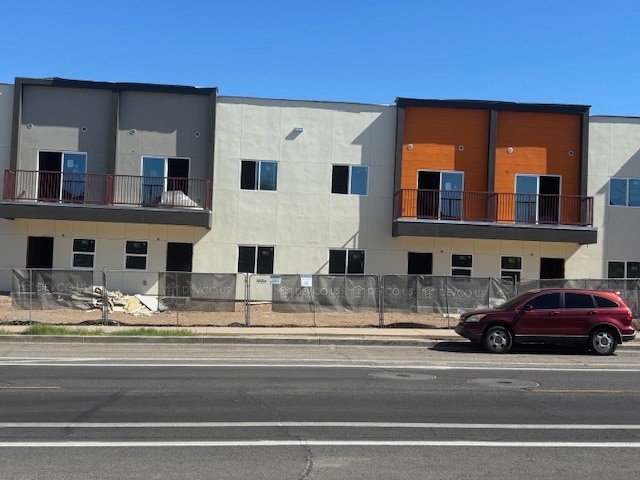 Echo Ridge in Phoenix, AZ - Building Photo - Building Photo