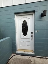 1410 N Fern Creek Ave in Orlando, FL - Building Photo - Building Photo