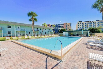 885 Santa Rosa Blvd in Fort Walton Beach, FL - Building Photo - Building Photo