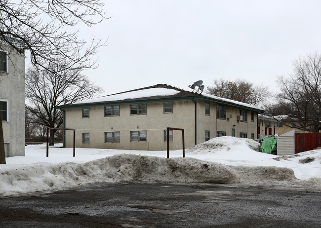 6379 Highway 65 NE in Fridley, MN - Building Photo - Building Photo