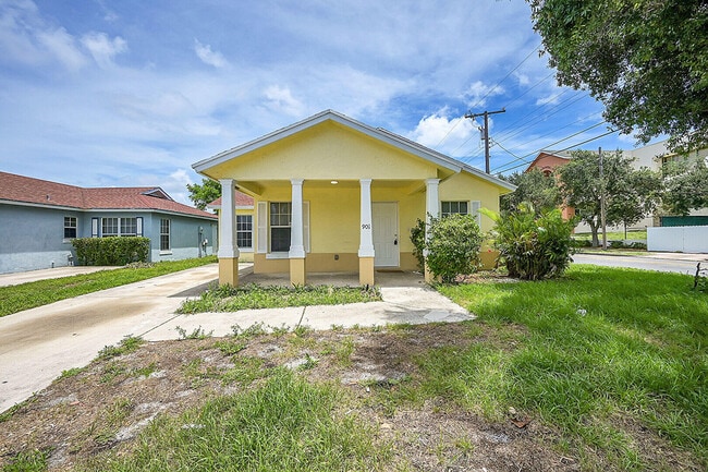 property at 901 10th St