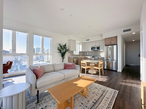 689 Catalina in Los Angeles, CA - Building Photo - Building Photo