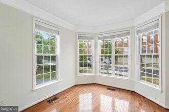 21946 Windover Dr in Broadlands, VA - Building Photo - Building Photo