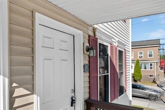 4 Church St in Wappingers Falls, NY - Building Photo - Building Photo