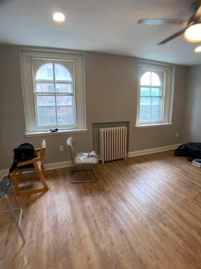 218 S 43rd St in Philadelphia, PA - Building Photo - Building Photo