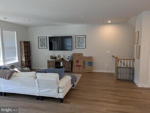 610 Percy Pl in Manassas Park, VA - Building Photo - Building Photo