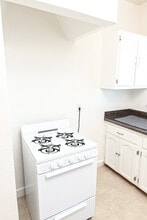 131 S Ave 63, Unit 23 in Los Angeles, CA - Building Photo - Building Photo