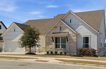 256 Smoke Tree Cir in Dripping Springs, TX - Building Photo - Building Photo