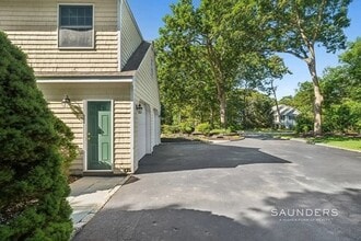 5 Munroe Ave in Mount Sinai, NY - Building Photo - Building Photo