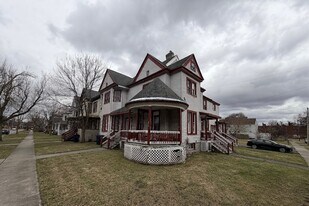 121 Kellogg St in Syracuse, NY - Building Photo