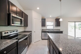 758 Hargrove Ave S in Lehigh Acres, FL - Building Photo - Building Photo