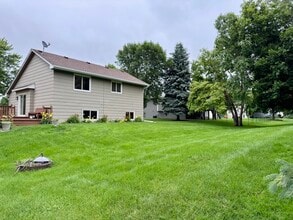 1440 Hunter Square in Waconia, MN - Building Photo - Building Photo