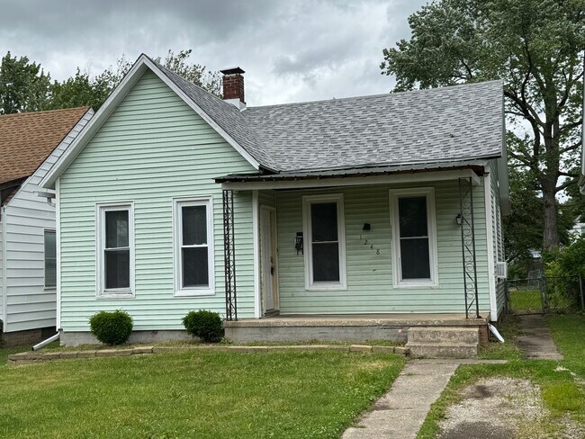 property at 1248 Ledlie Ave