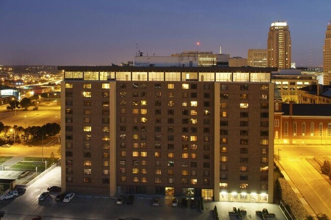 600 E 8th St-Unit -1 in Kansas City, MO - Foto de edificio - Building Photo