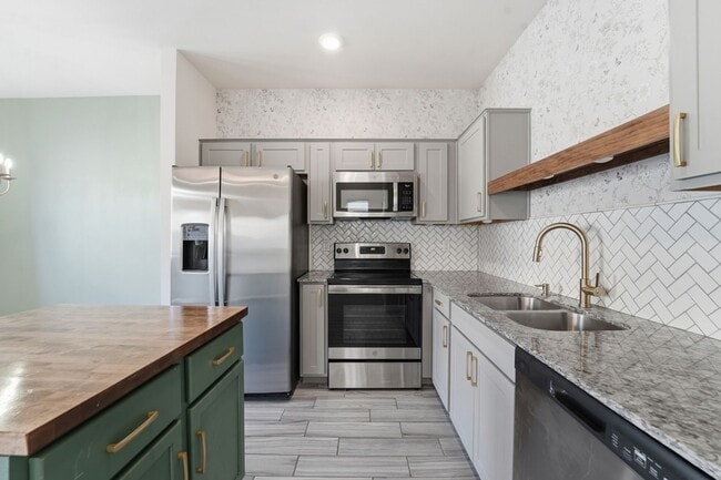 property at 2146 W Harmont Dr