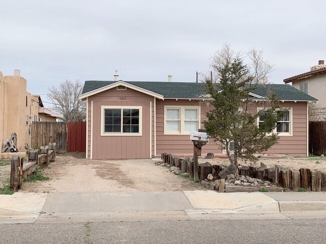property at 1007 Headingly Ave NW