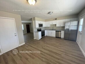 1205 W El Alba Way in Chandler, AZ - Building Photo - Building Photo