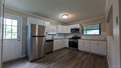809 Jacobs Ln in O'Fallon, MO - Building Photo - Building Photo