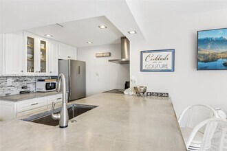 1050 SE 15th St in Fort Lauderdale, FL - Building Photo - Building Photo