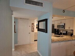 14130 Rosemary Ln in Largo, FL - Building Photo - Building Photo