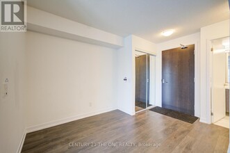 219-1219 Dundas St E in Toronto, ON - Building Photo - Building Photo