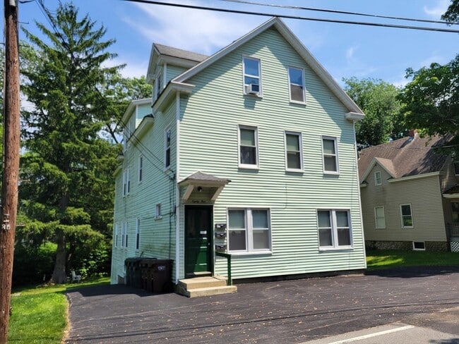 85 Boyce St