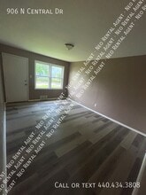 906 N Central Dr in Lorain, OH - Building Photo - Building Photo