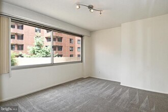 5500 Friendship Blvd in Chevy Chase, MD - Building Photo - Building Photo