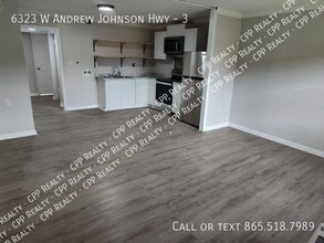 6323 W Andrew Johnson Hwy in Morristown, TN - Building Photo - Building Photo